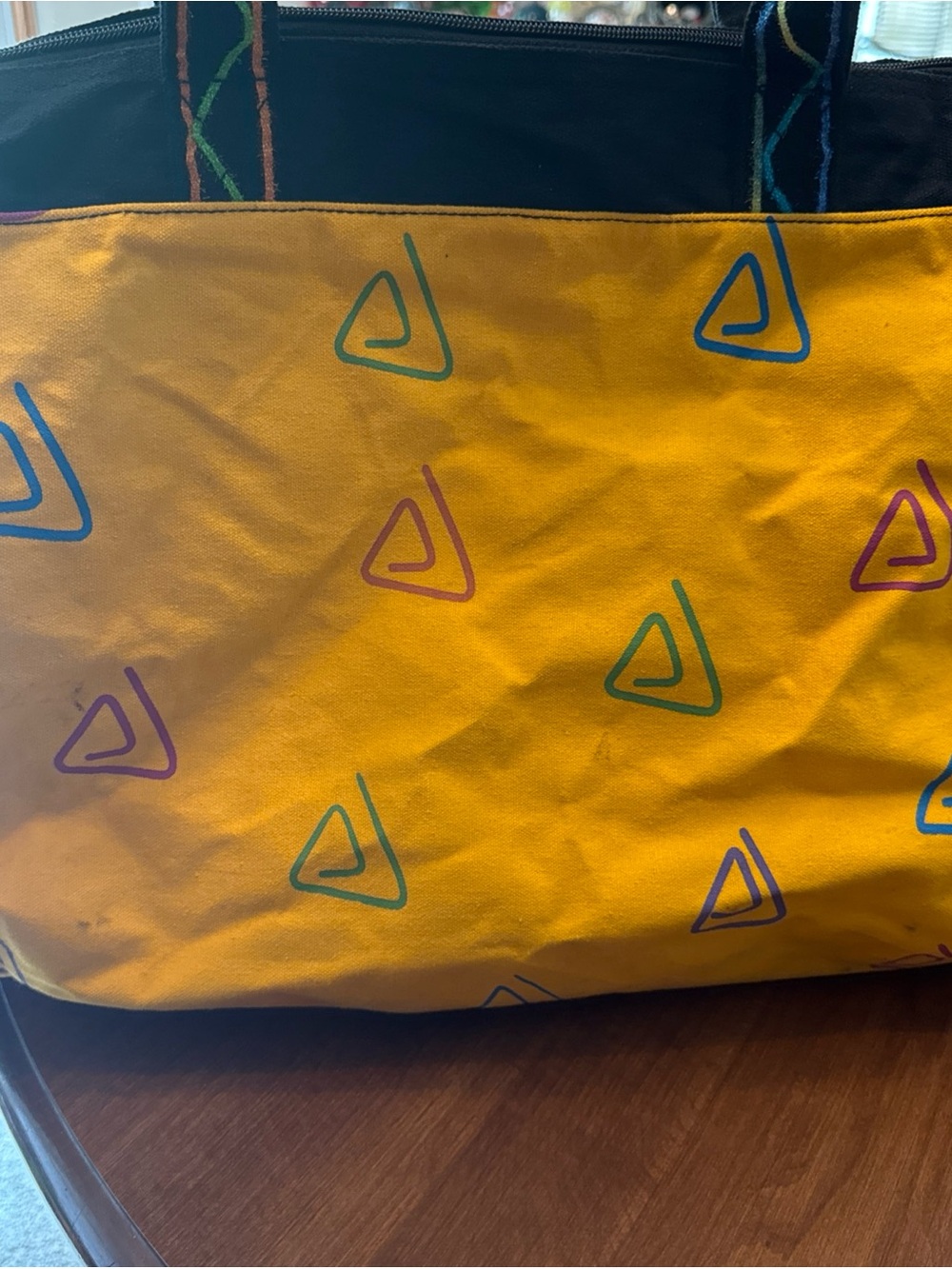 Laurel Burch Cat Yellow Floral Appliqué Travel Tote with feet - Picture 7 of 16